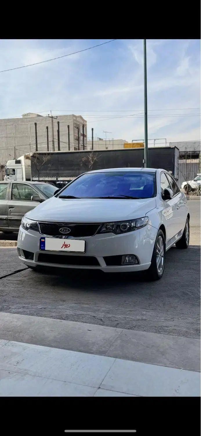 کیا سراتو 2.0 لیتر اتوماتیک GT لاین - 2014