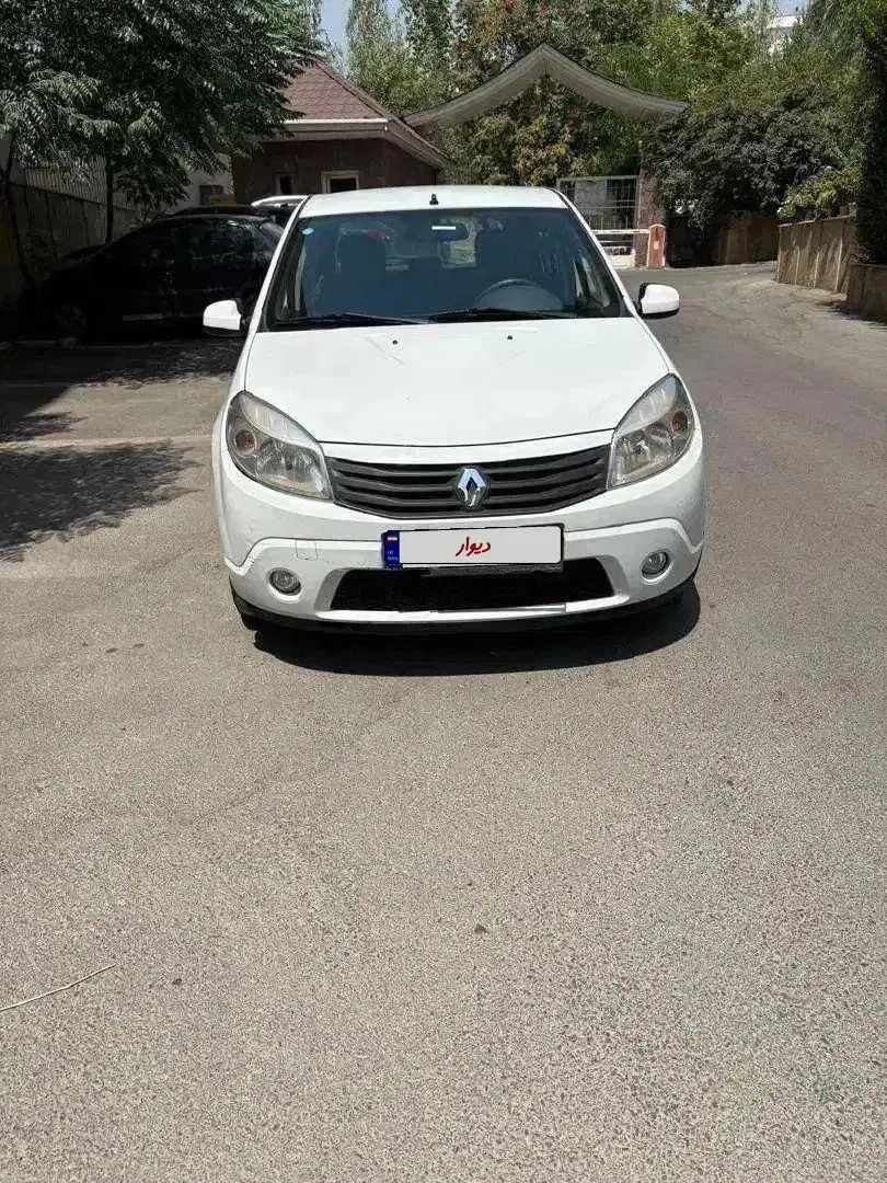 خودرو رنو، ساندرو آگهی ann_19936063