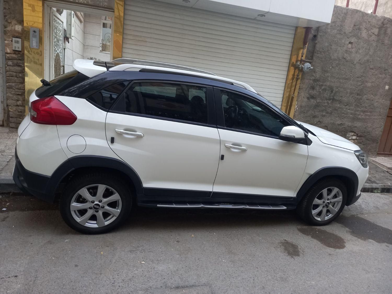 ام وی ام X22 دنده‌ای لاکچری - 1399