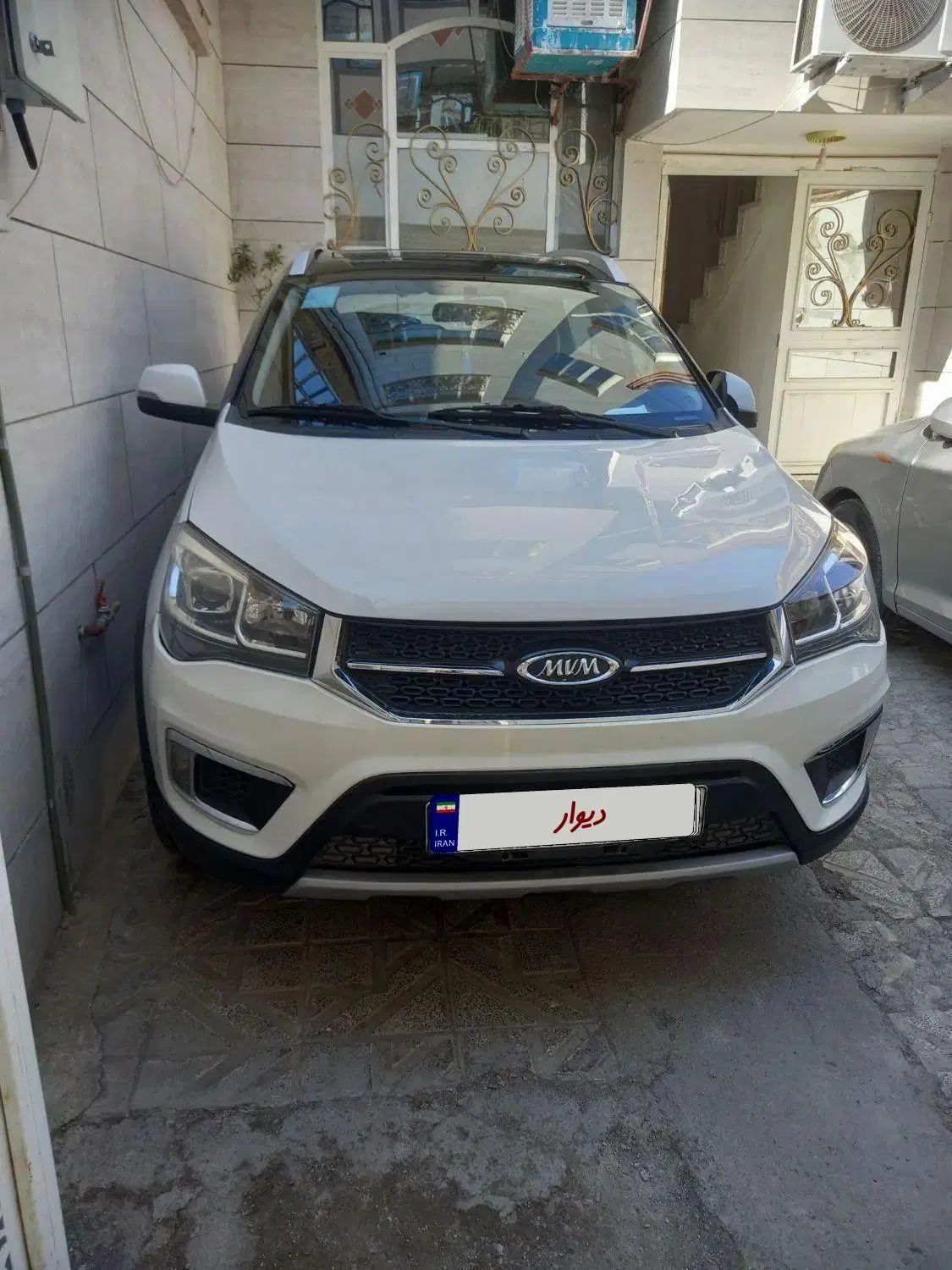 ام وی ام X22 دنده‌ای لاکچری - 1399