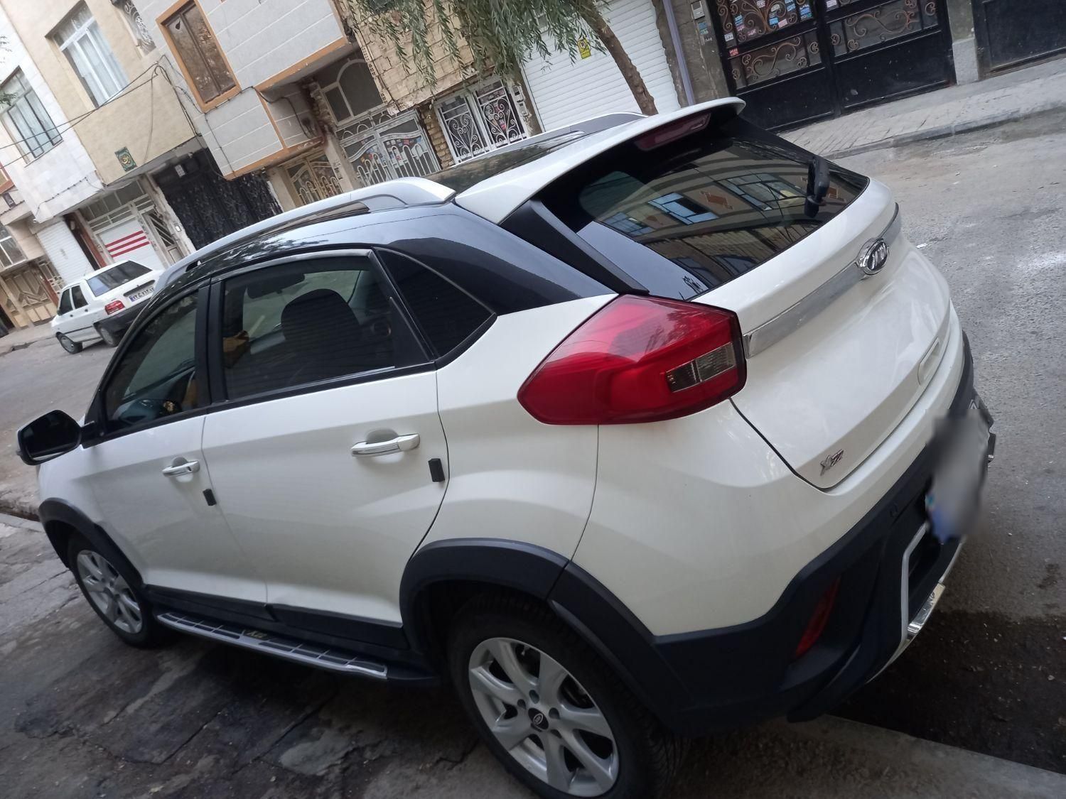 ام وی ام X22 دنده‌ای لاکچری - 1399