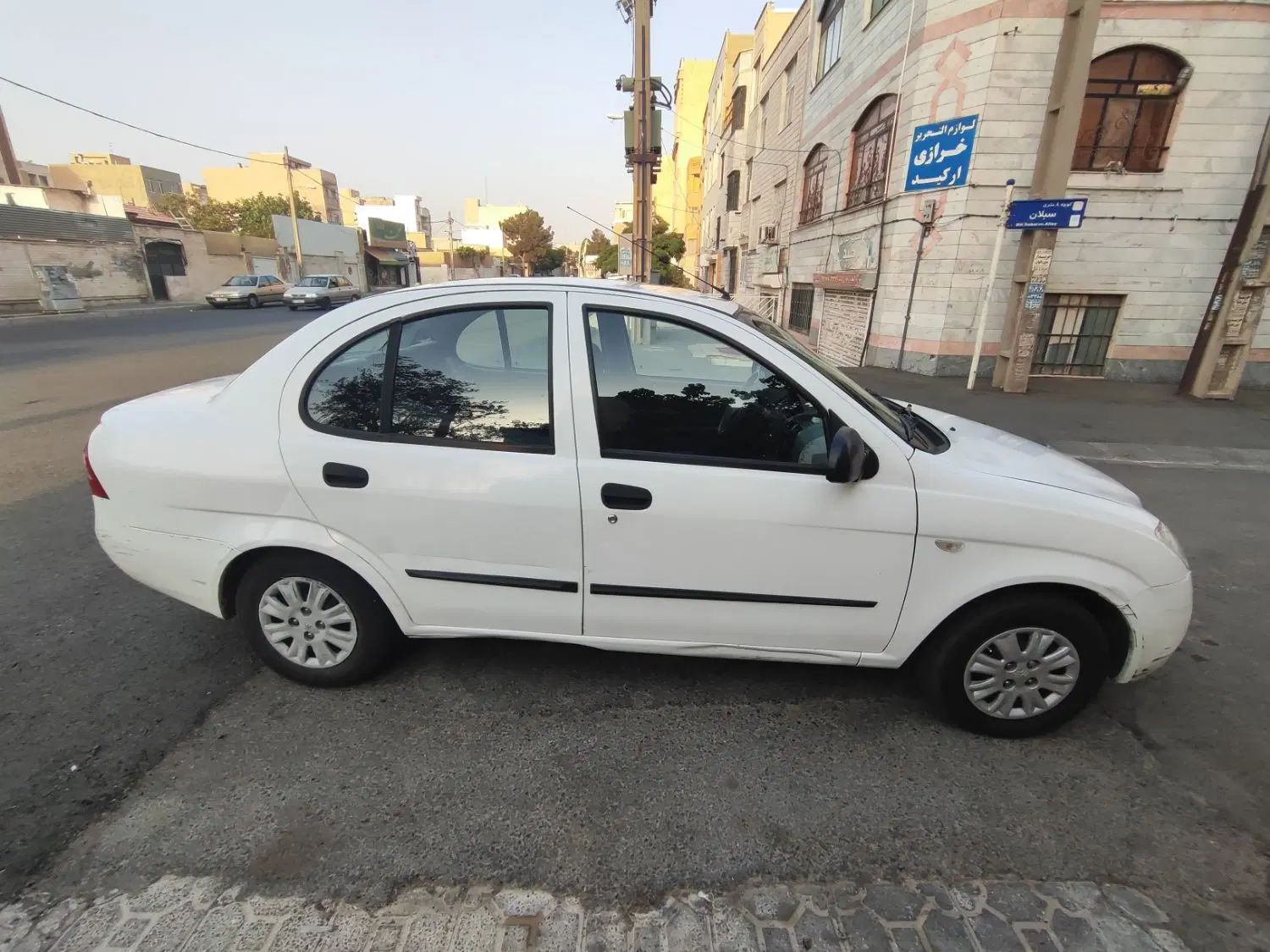 تیبا صندوق دار SX - 1400