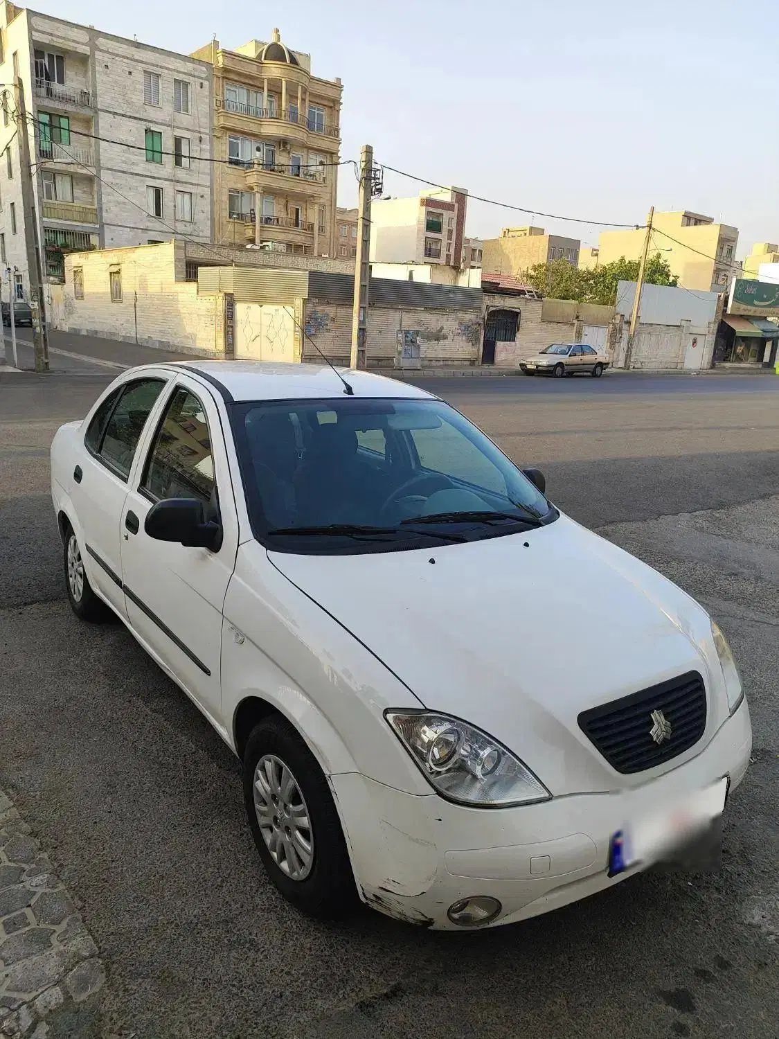 تیبا صندوق دار SX - 1400