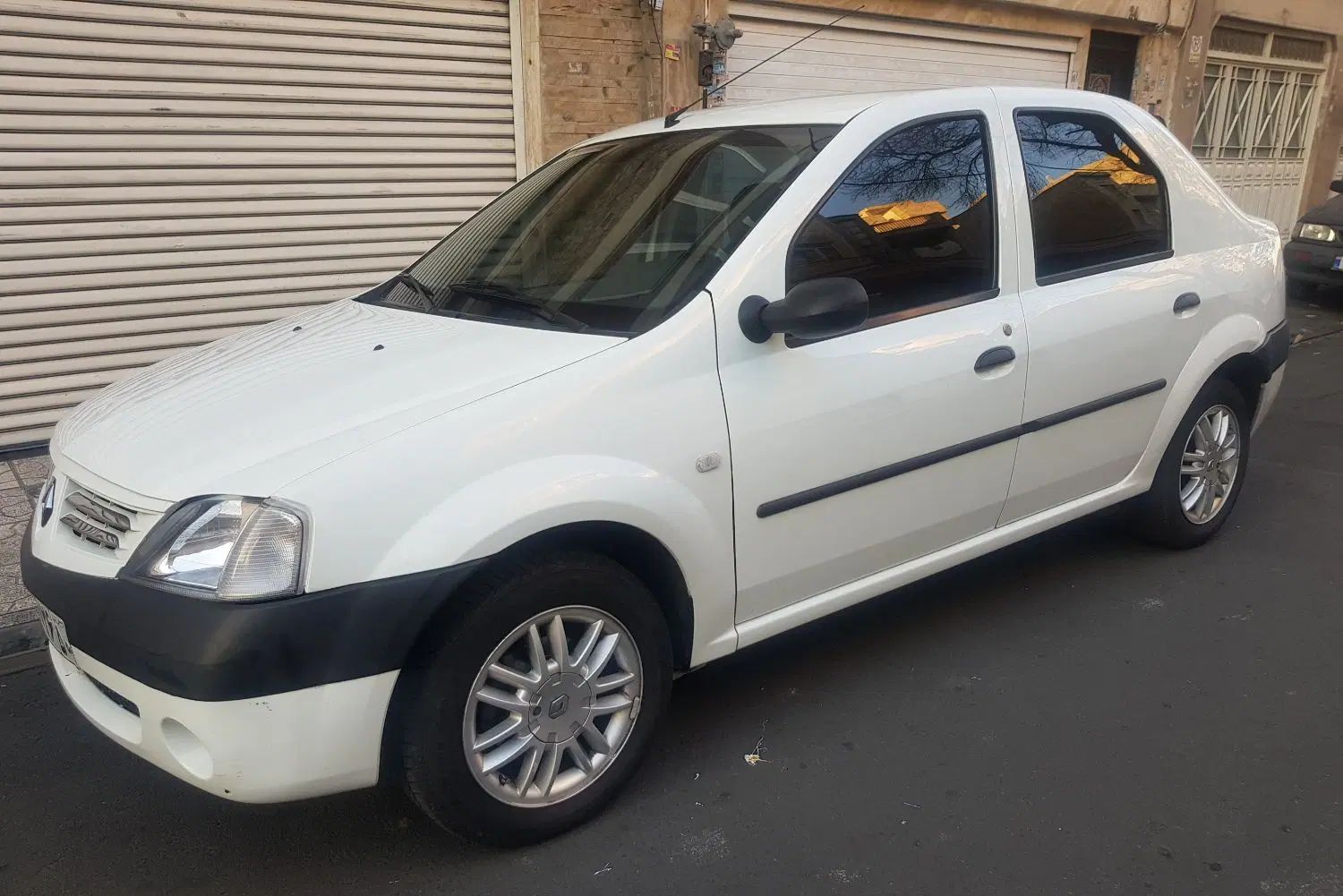 خودرو رنو، تندر 90 آگهی ann_19936557