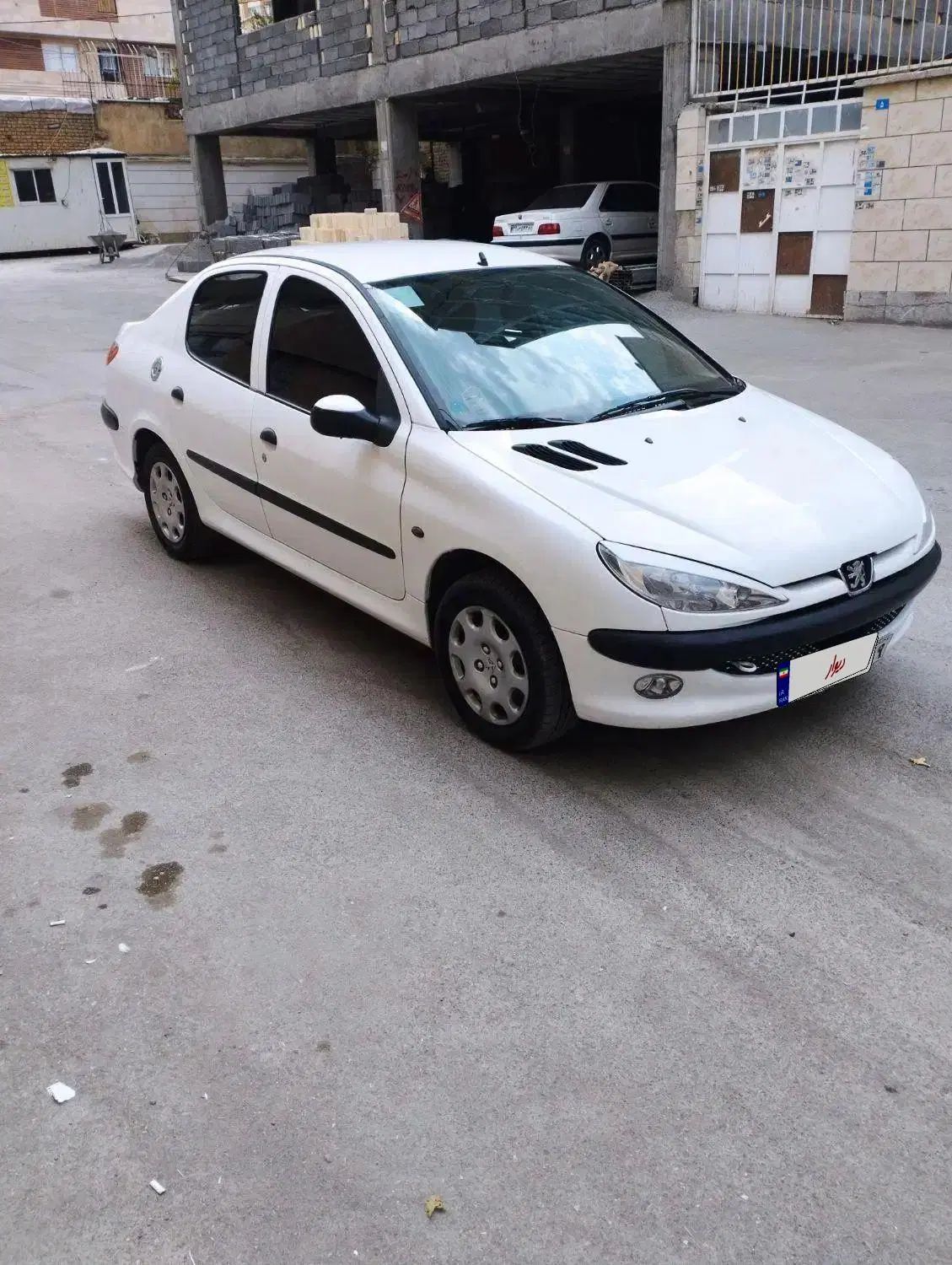پژو ۲۰۶ صندوق دار v8 - 1395