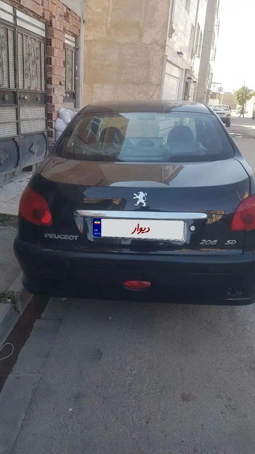 پژو ۲۰۶ صندوق دار v8 - 1394