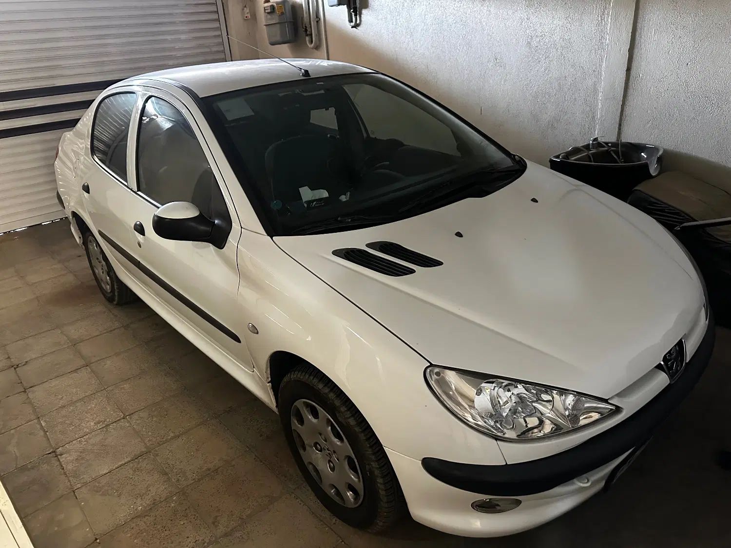 پژو ۲۰۶ صندوق دار v8 - 1397