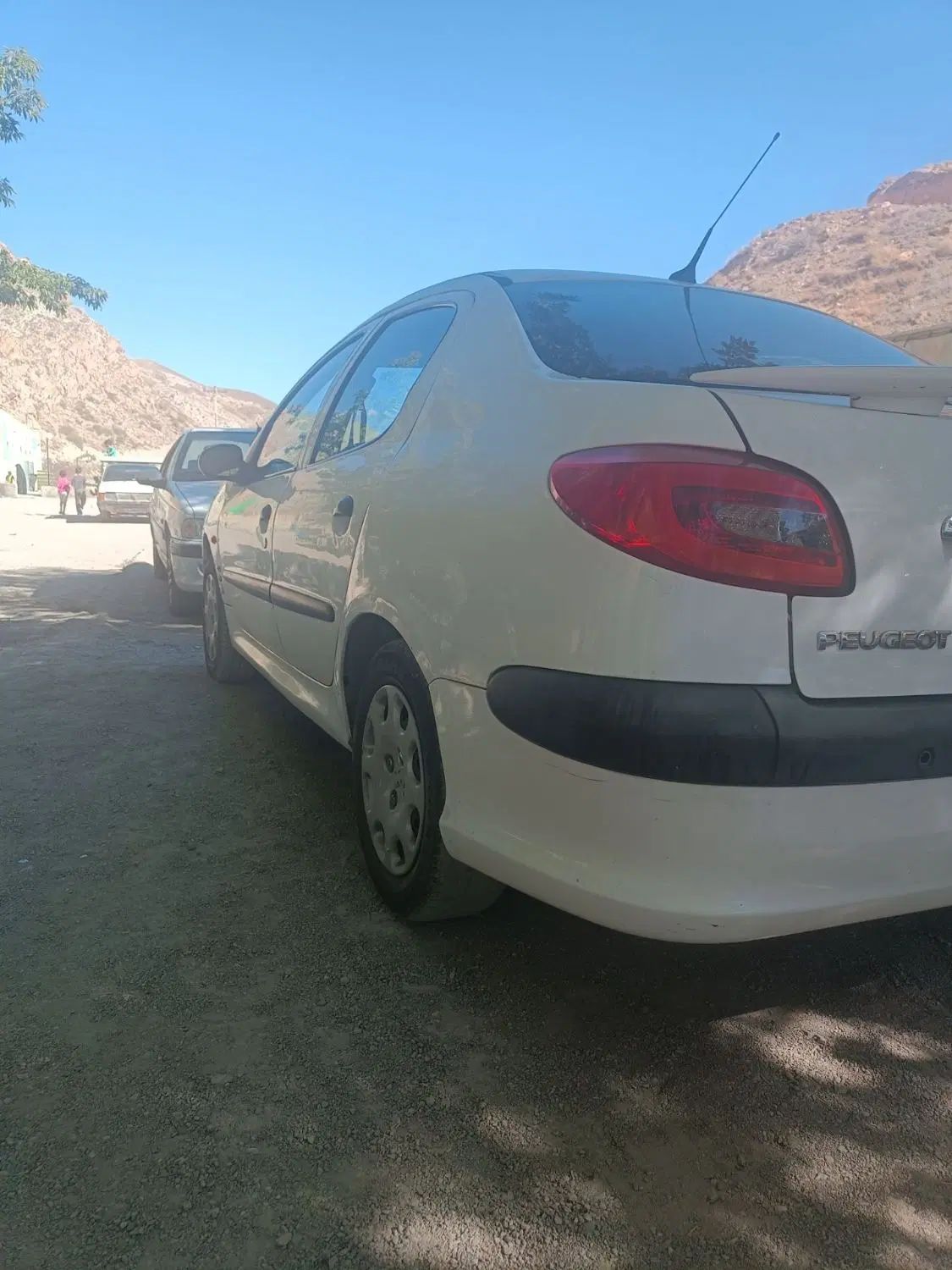 پژو ۲۰۶ صندوق دار v8 - 1395