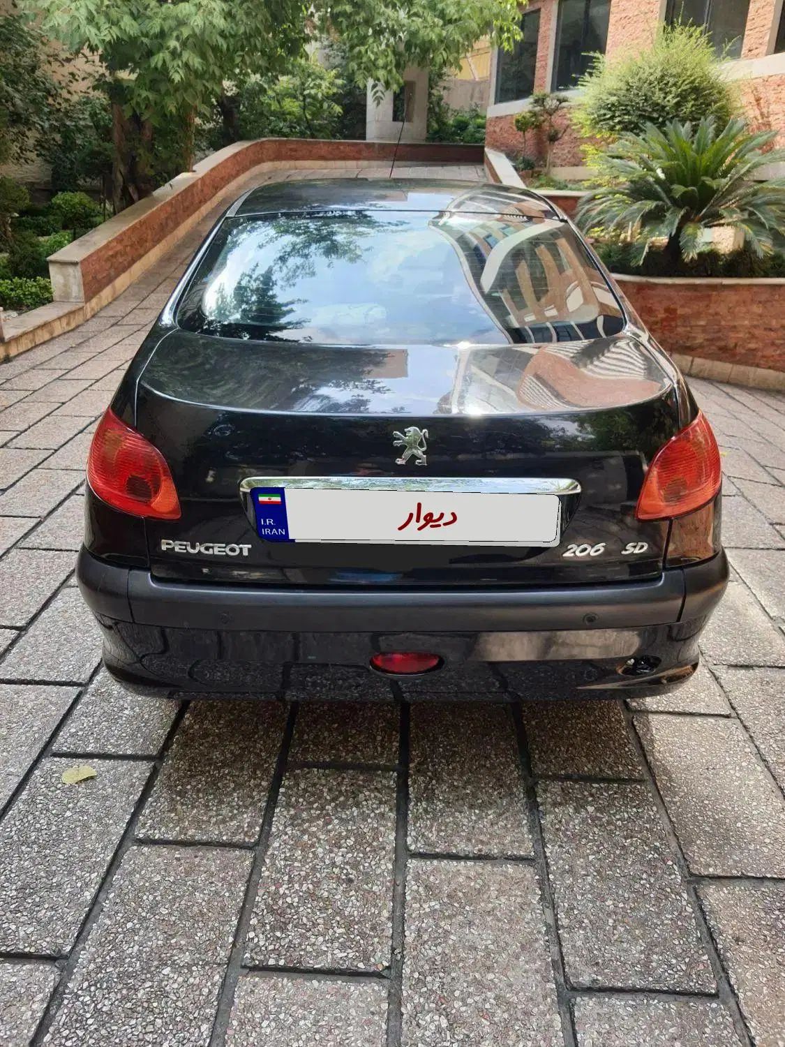 پژو ۲۰۶ صندوق دار v8 - 1394
