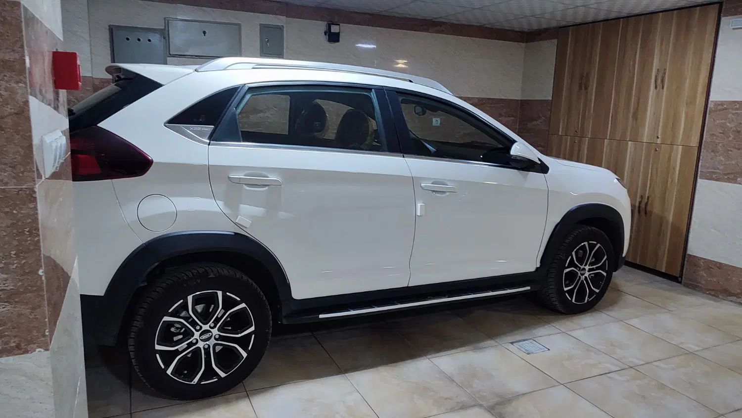 ام وی ام X22 پرو اتوماتیک IE - 1403