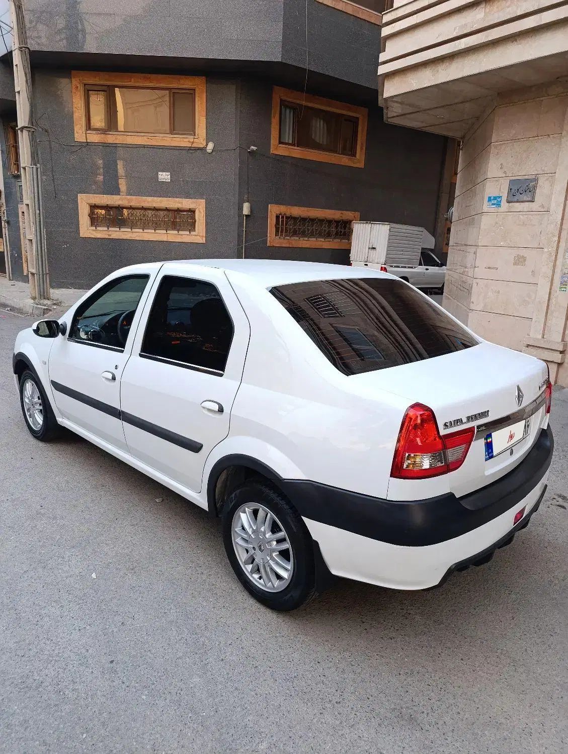 خودرو رنو، تندر 90 آگهی ann_19939176