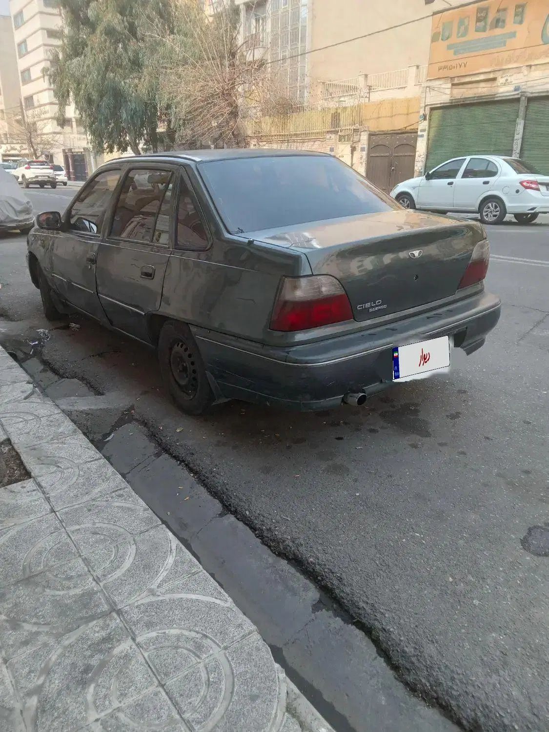 دوو سیلو سدان - 1378