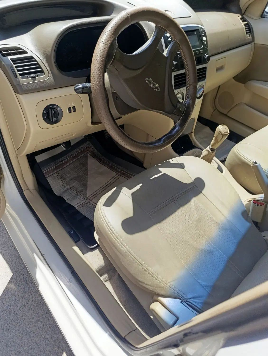 ام وی ام 315 هاچ بک ساده دنده ای - 1391