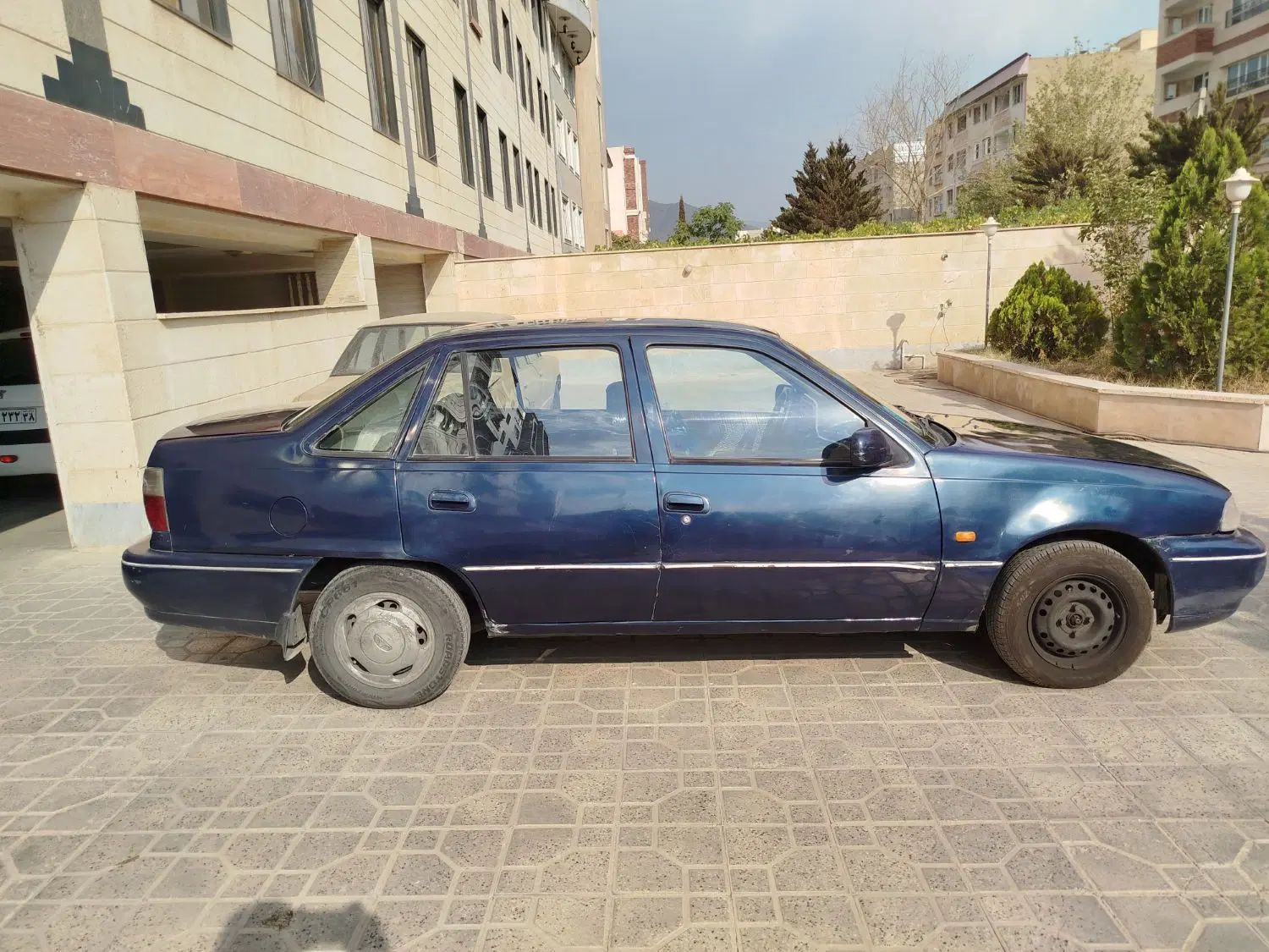 دوو سیلو سدان - 1376