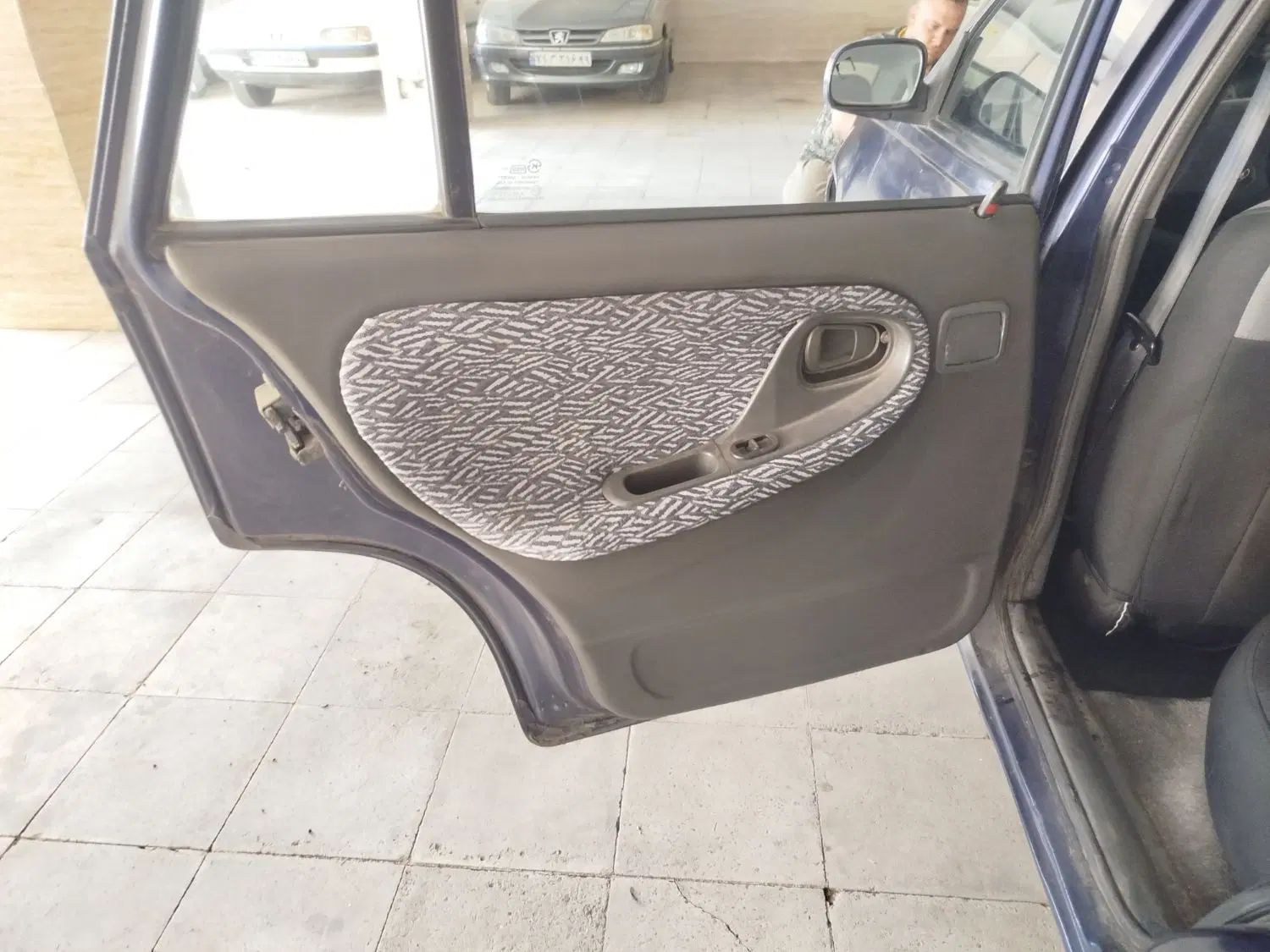 دوو سیلو سدان - 1376