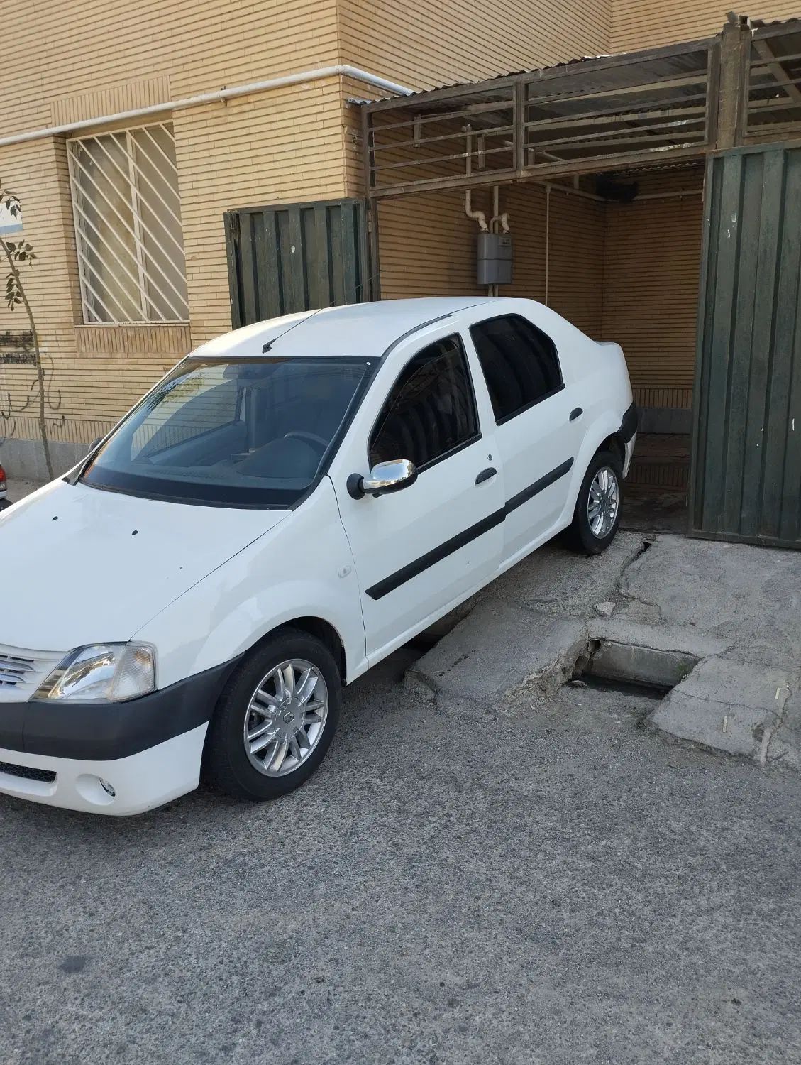 رنو تندر 90 E2 - 1396