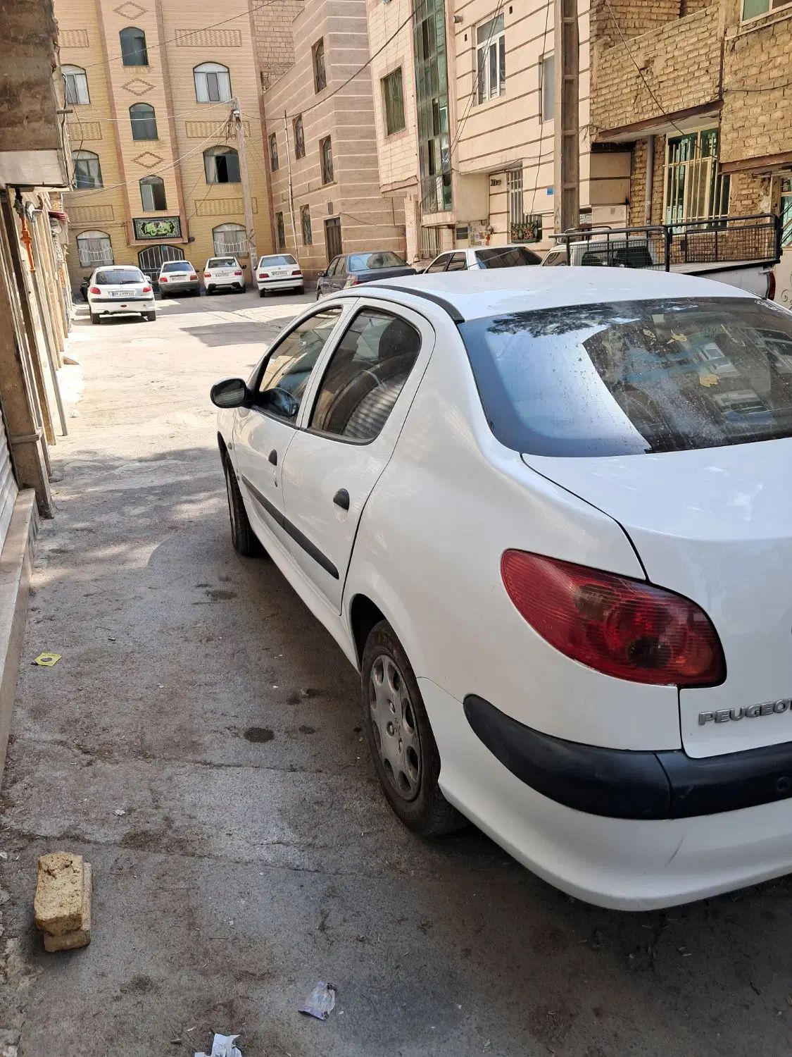 پژو ۲۰۶ صندوق دار v8 - 1394