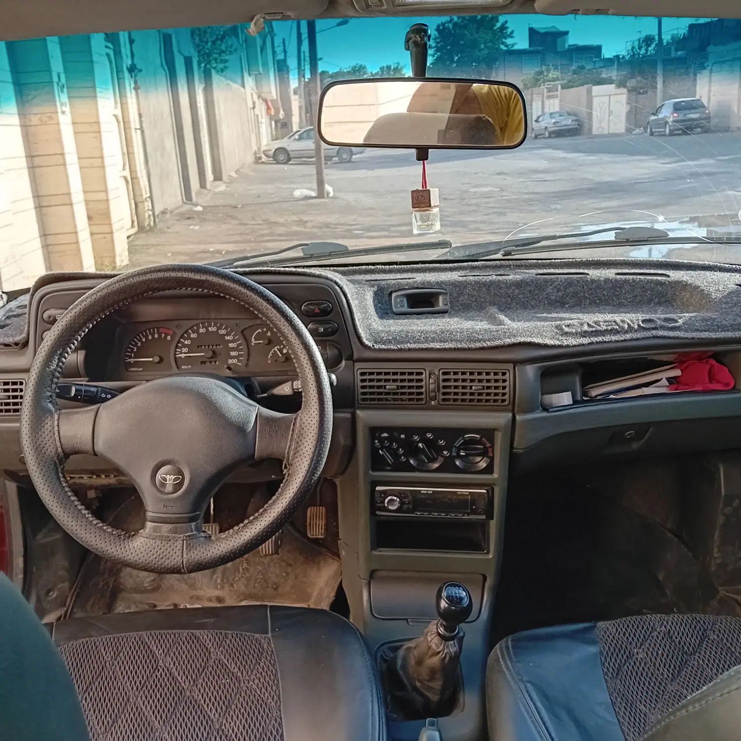 دوو سیلو سدان - 1381