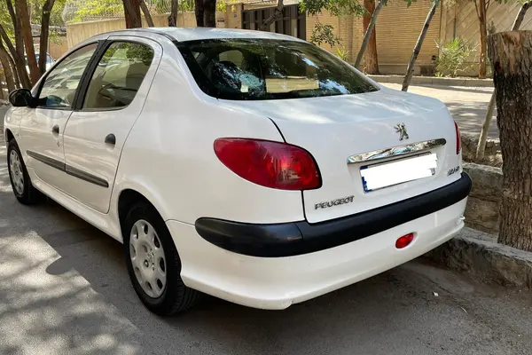 پژو ۲۰۶ صندوق دار v8 - 1390