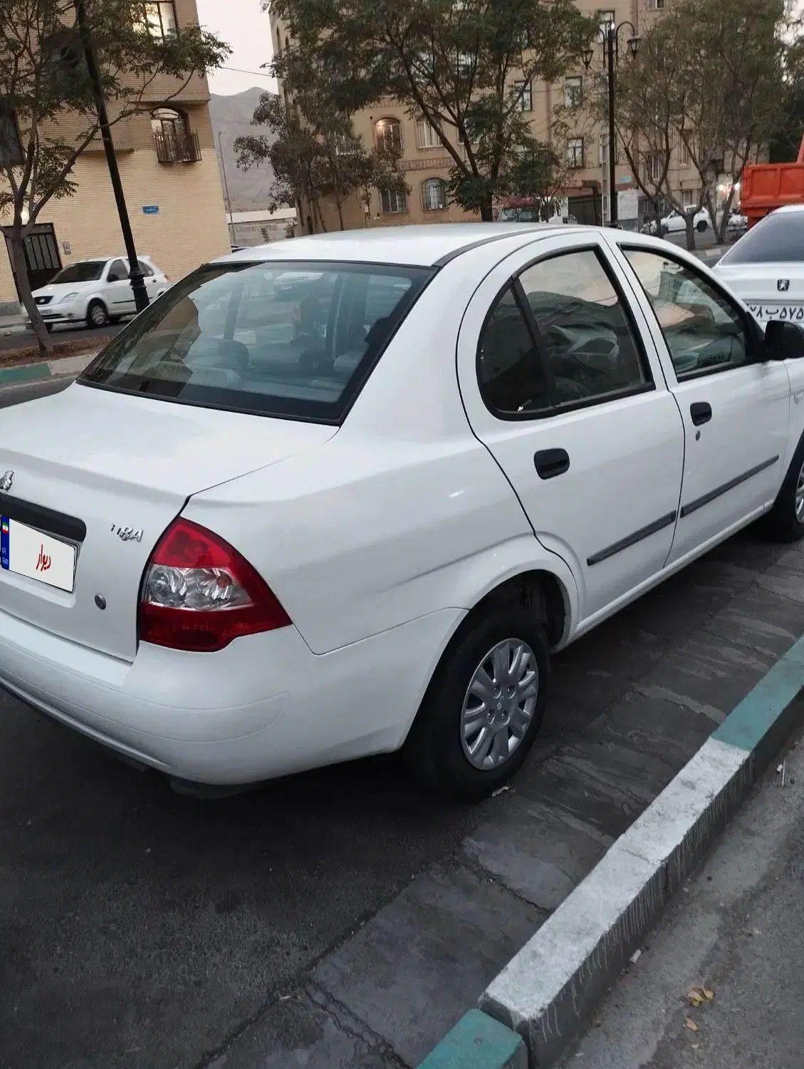 تیبا صندوق دار SX - 1400