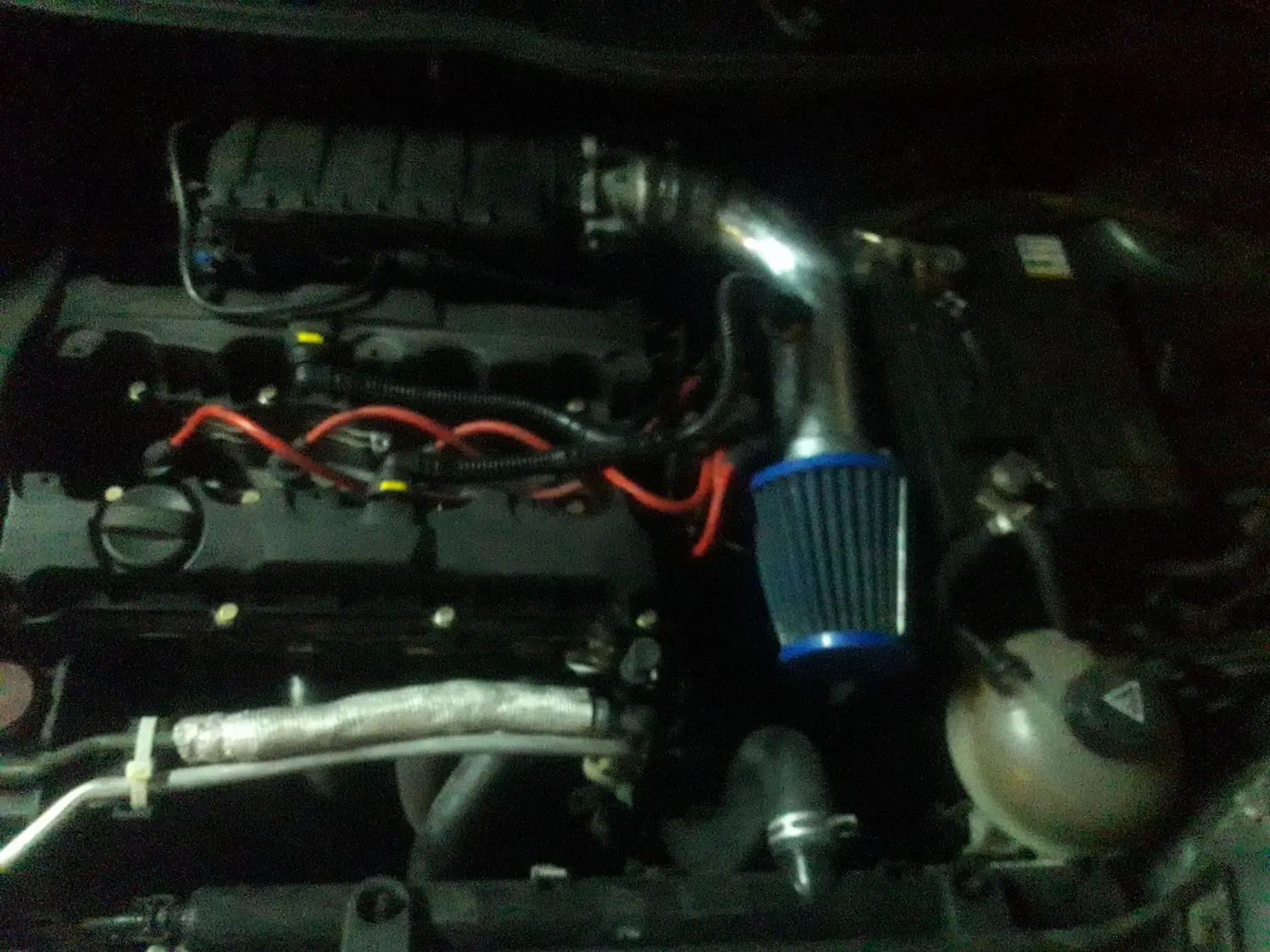 پژو ۲۰۶ صندوق دار v8 - 1393