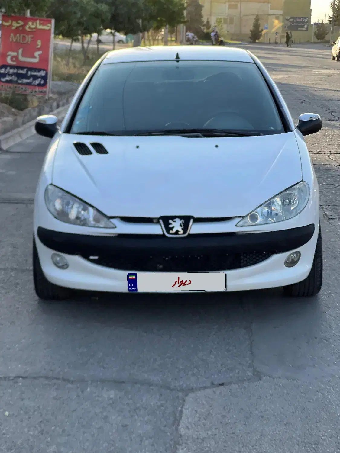 پژو ۲۰۶ صندوق دار v2 - 1390