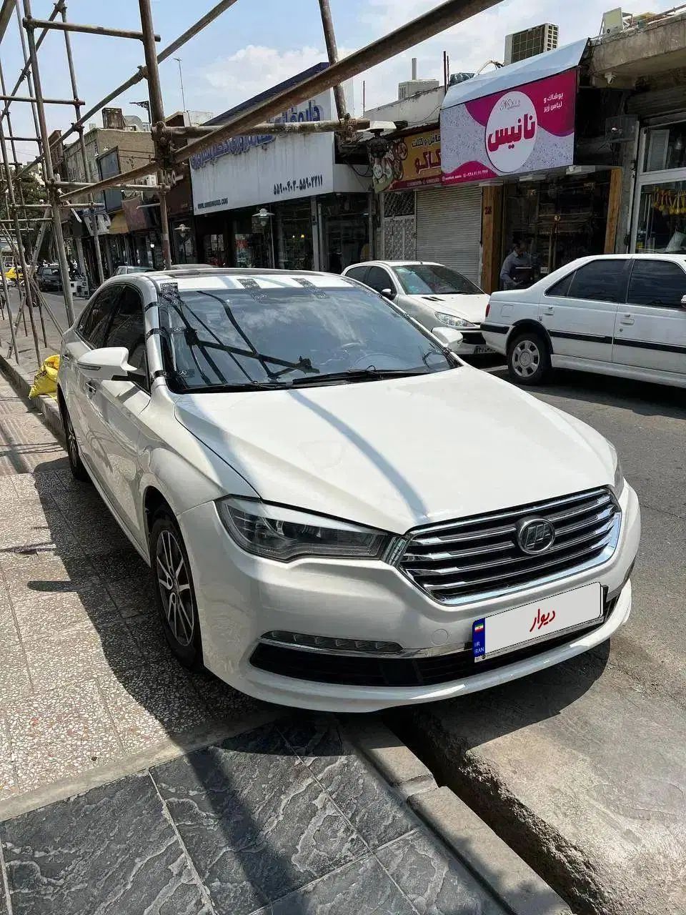 لیفان 820 اتوماتیک - 1395