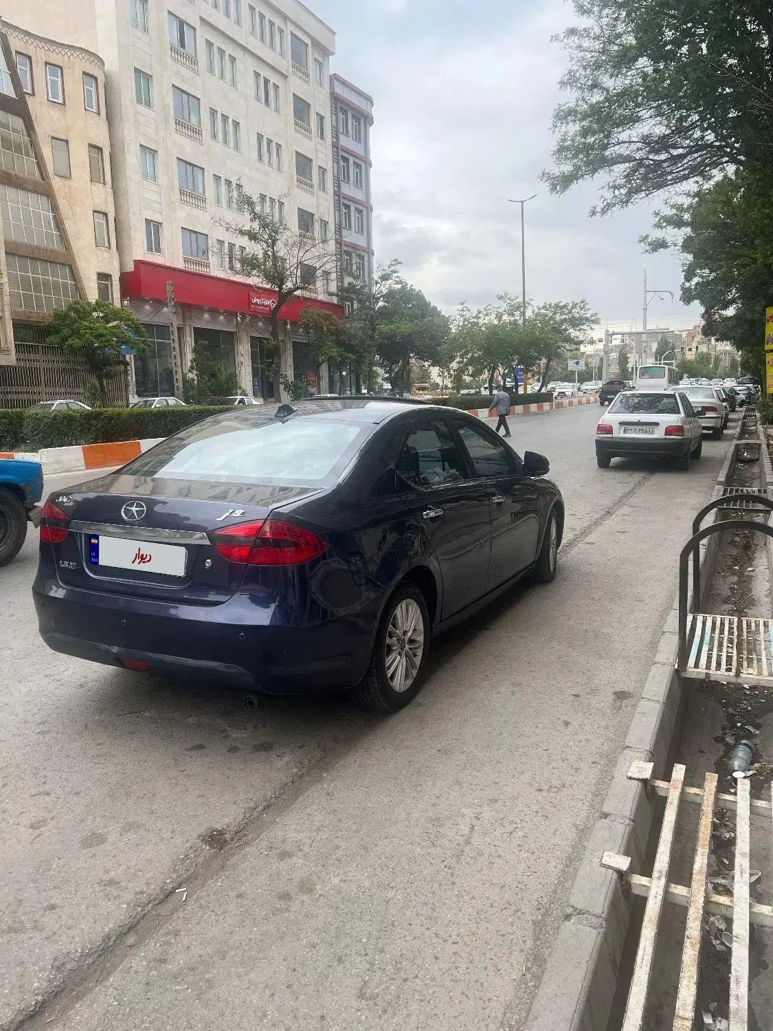 جک J5 اتوماتیک - 1394