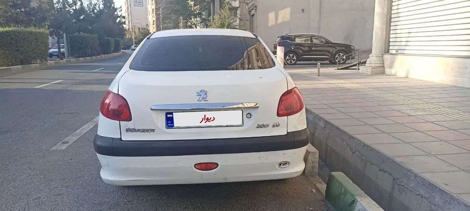 پژو ۲۰۶ صندوق دار v8 - 1397
