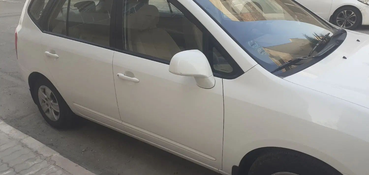 کیا کارنز فول UN - 2008