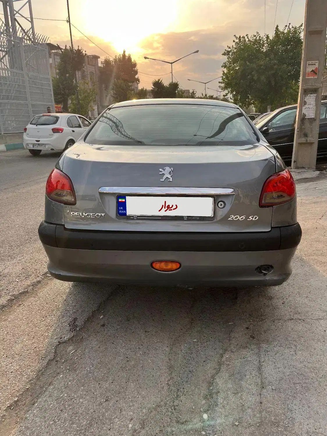 پژو ۲۰۶ صندوق دار v8 - 1393