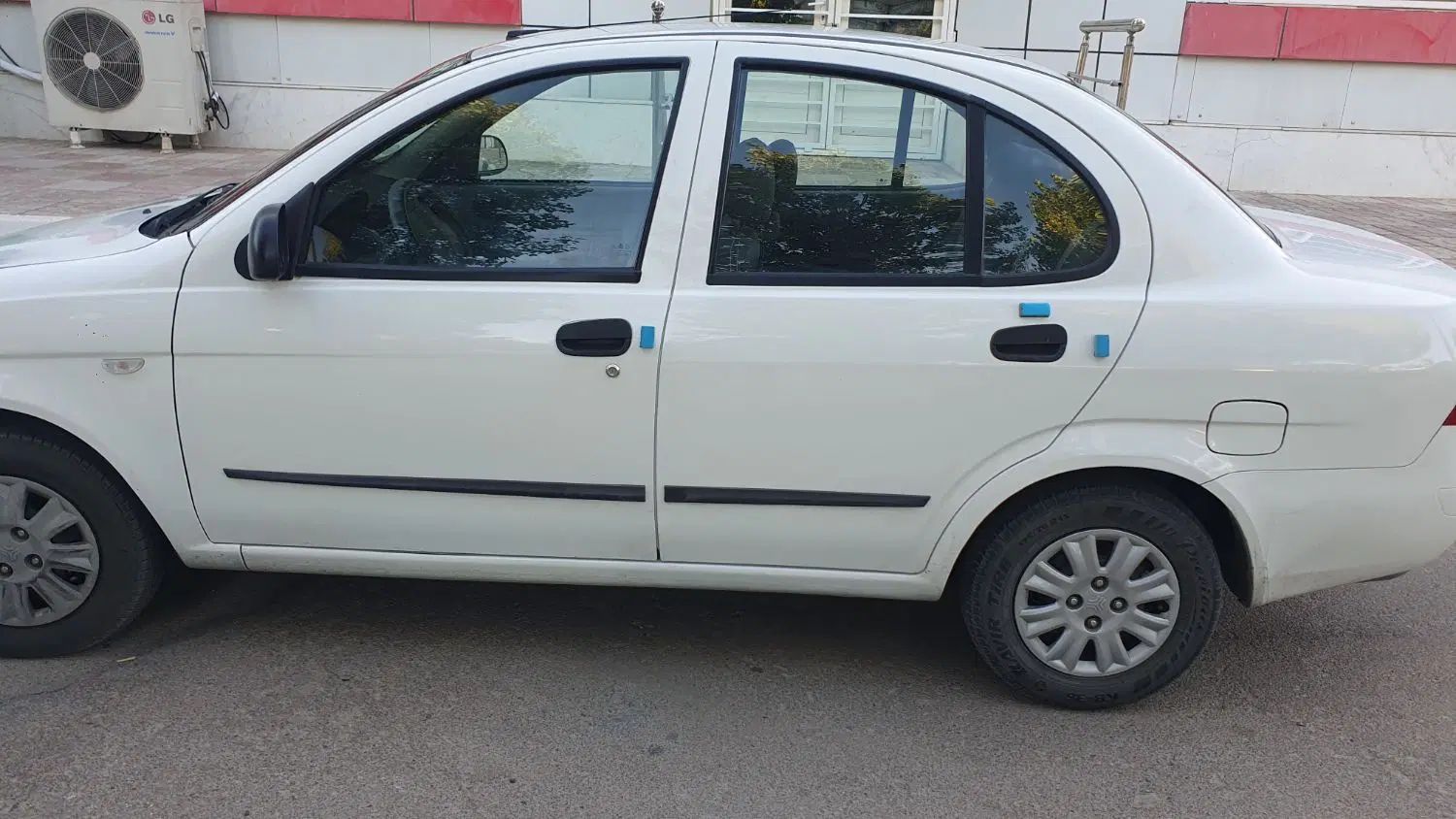 تیبا صندوق دار SX - 1398