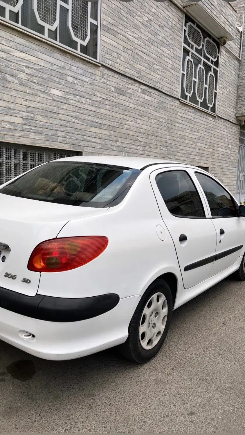 پژو ۲۰۶ صندوق دار v8 - 1393