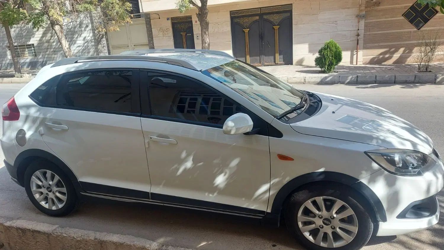 ام وی ام 315 هاچ بک اسپرت لاکچری - 1396