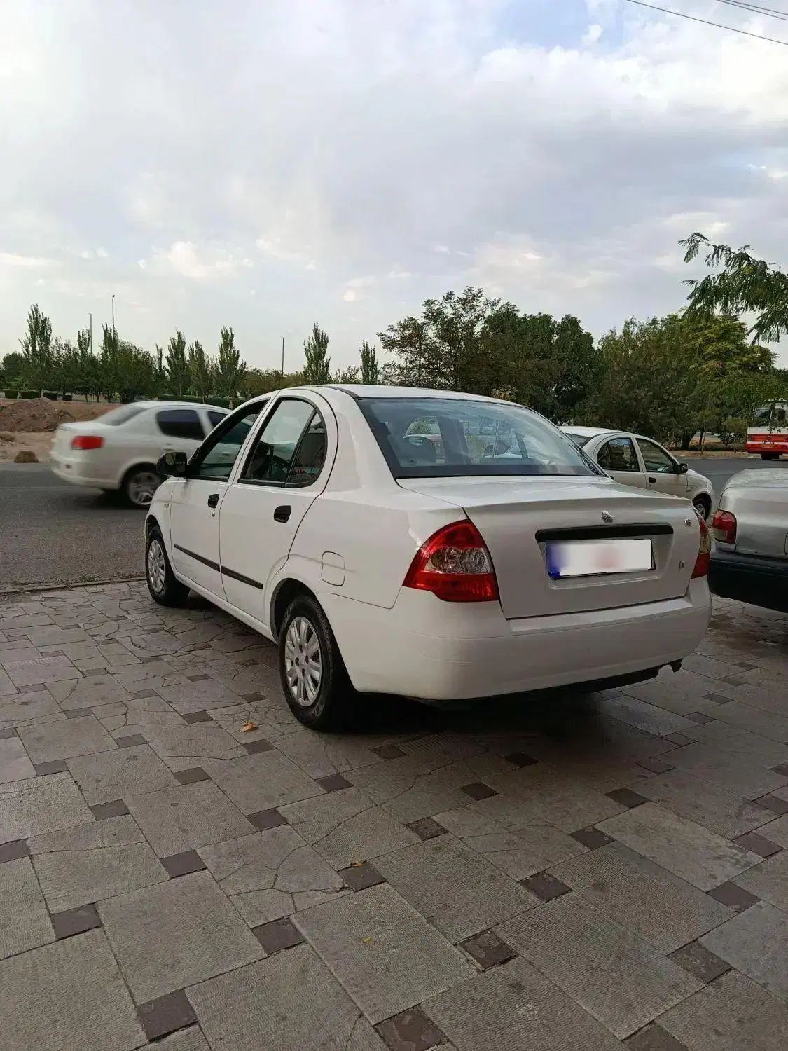 تیبا صندوق دار SX - 1398