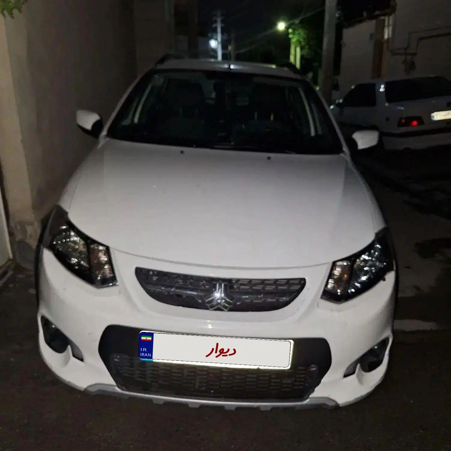 خودرو کوییک، معمولی آگهی ann_19941779