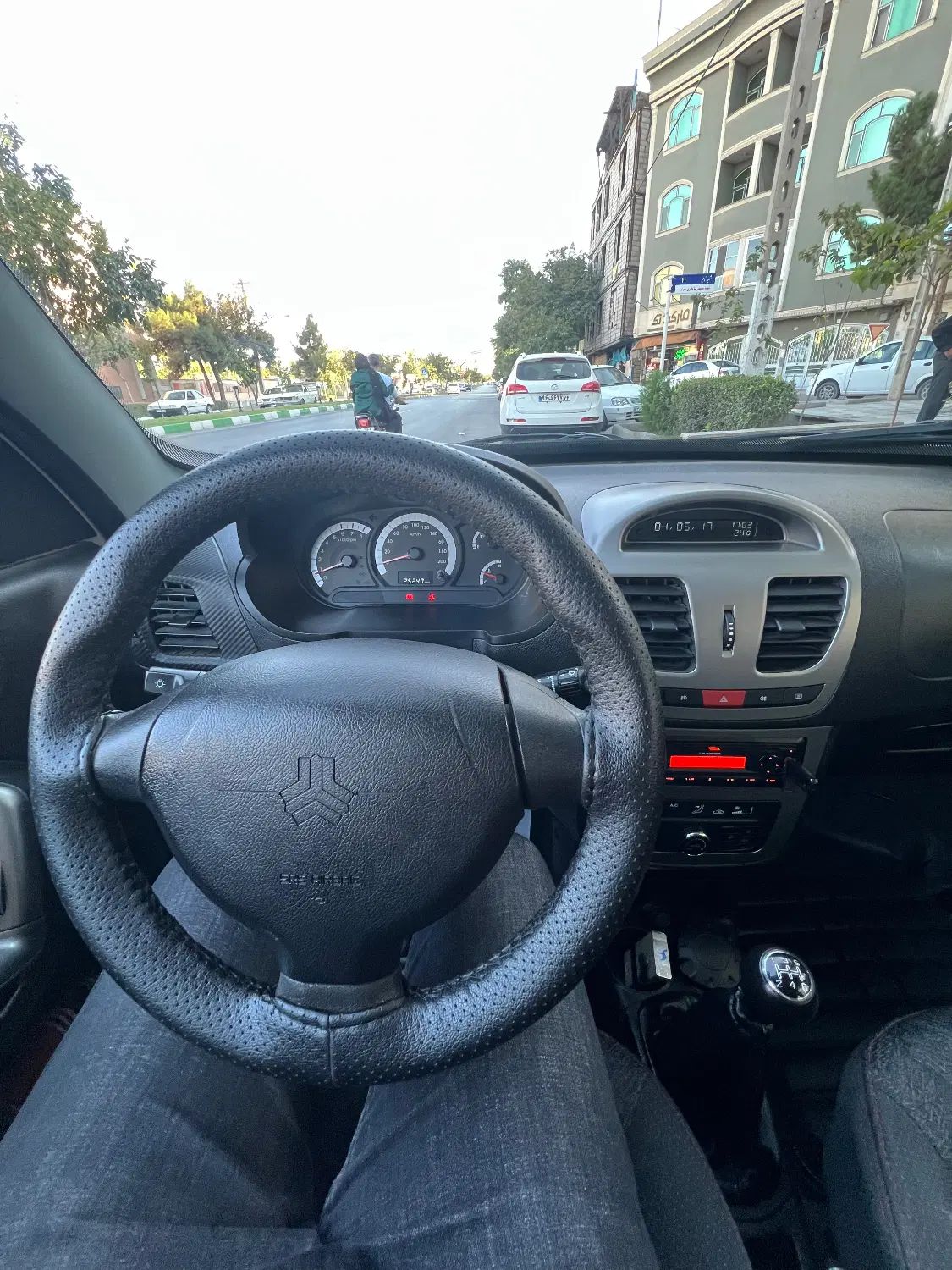 کوییک R دنده‌ای - 1400