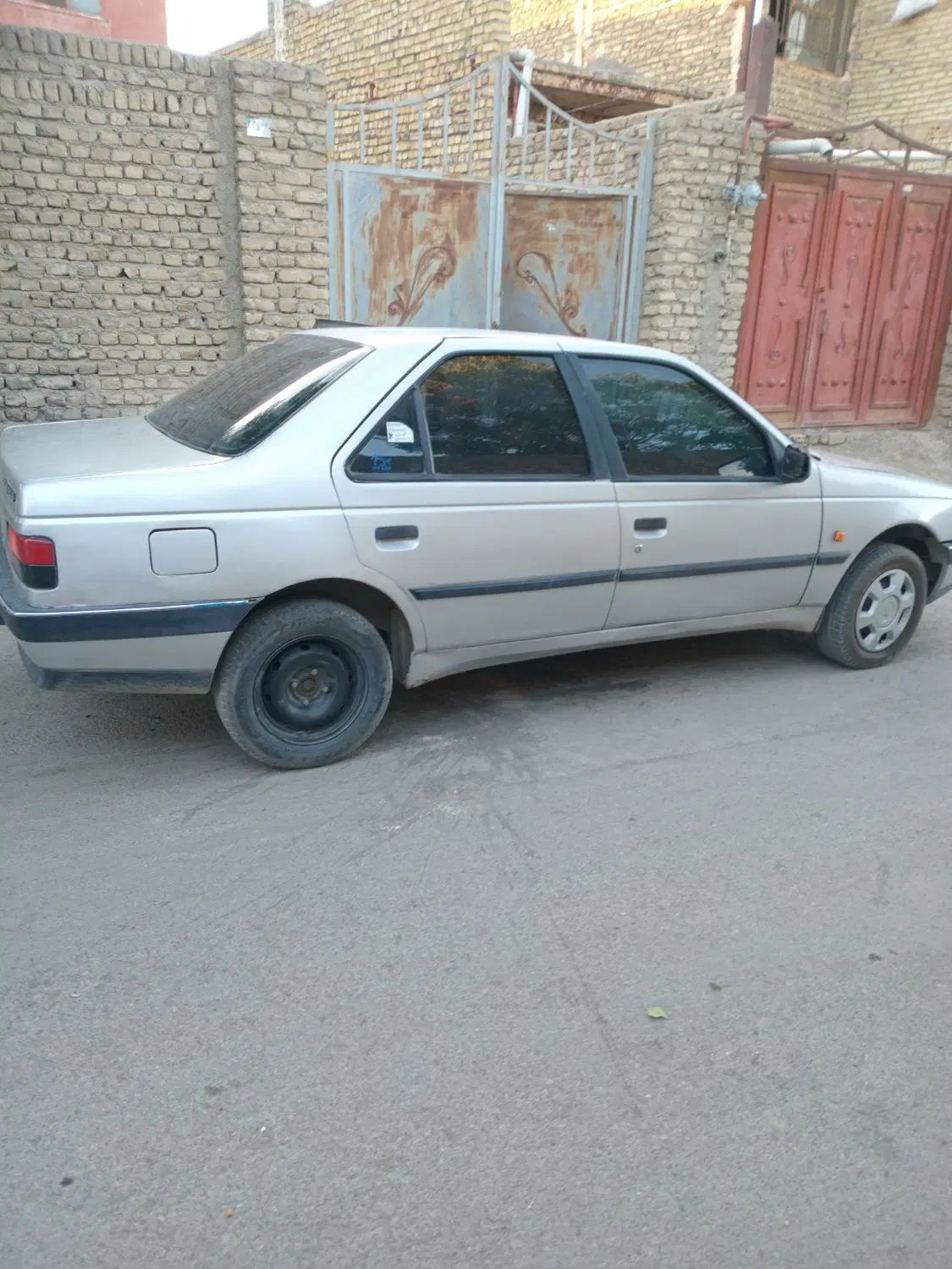 پژو 405 GL - 1379