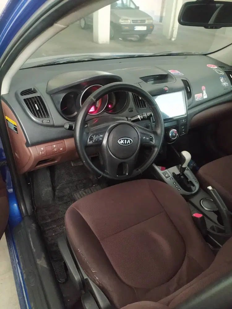 کیا سراتو 2.0 لیتر اتوماتیک GT لاین - 2010