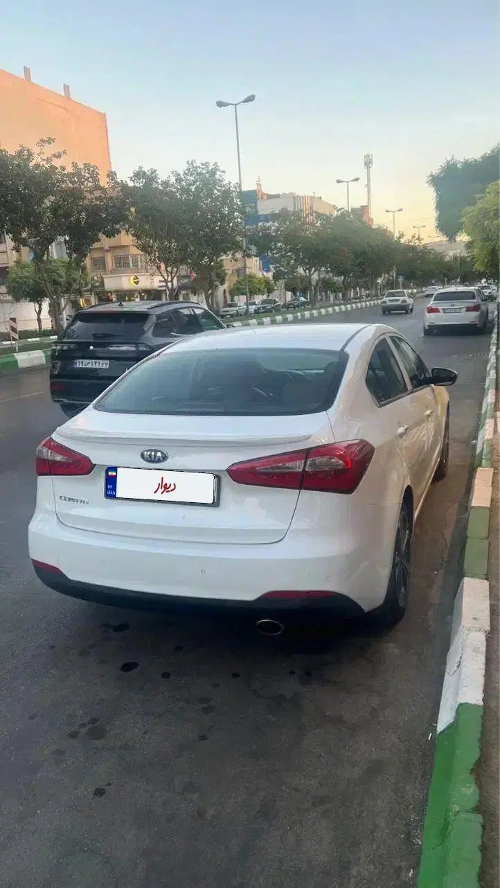 کیا سراتو 2.0 لیتر اتوماتیک GT لاین - 2014