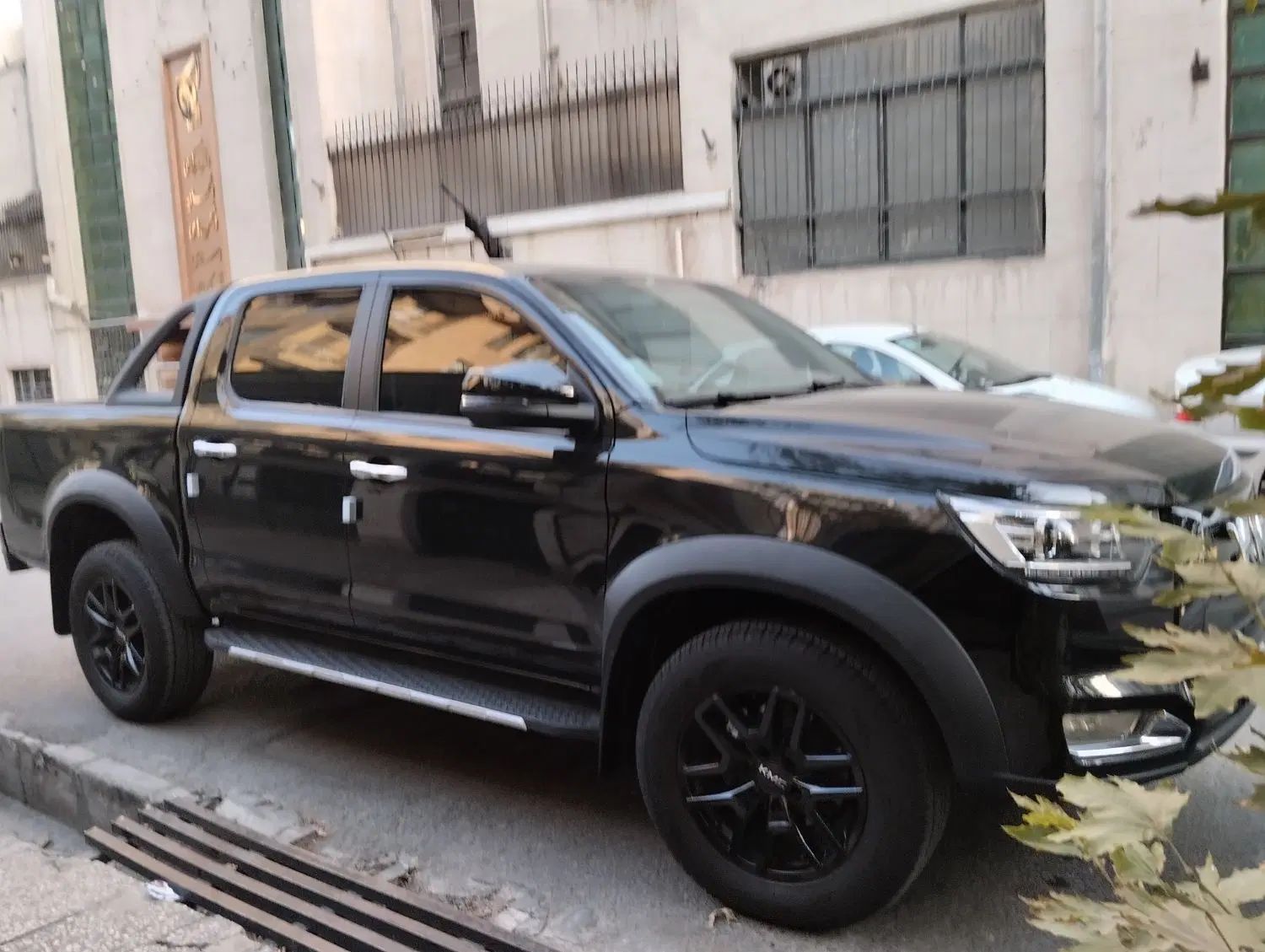 خودرو کی ام سی، T8 آگهی ann_19942349