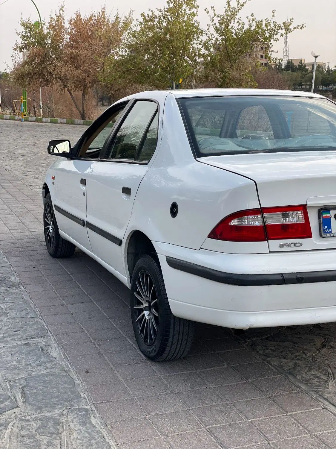 سمند LX XU7 - 1389