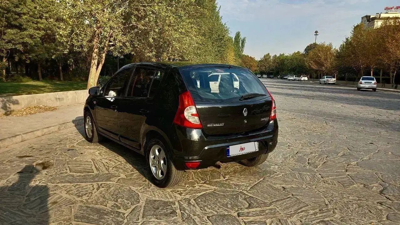 رنو ساندرو اتوماتیک - 1396