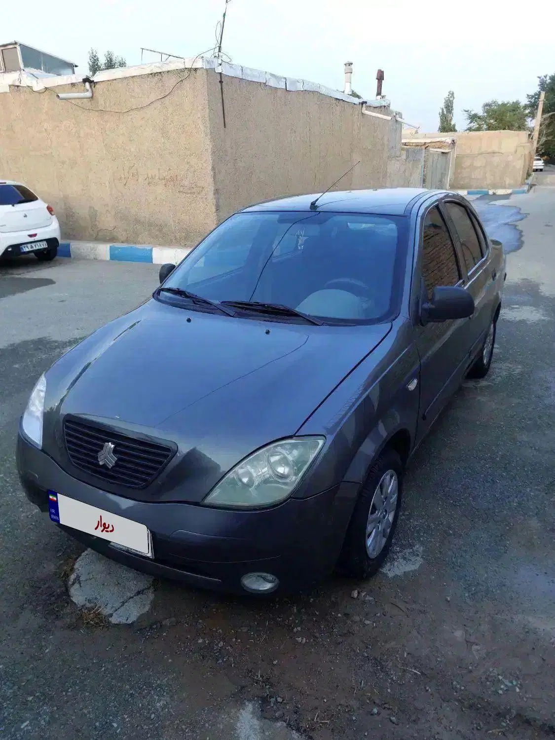 تیبا صندوق دار LX - 1392