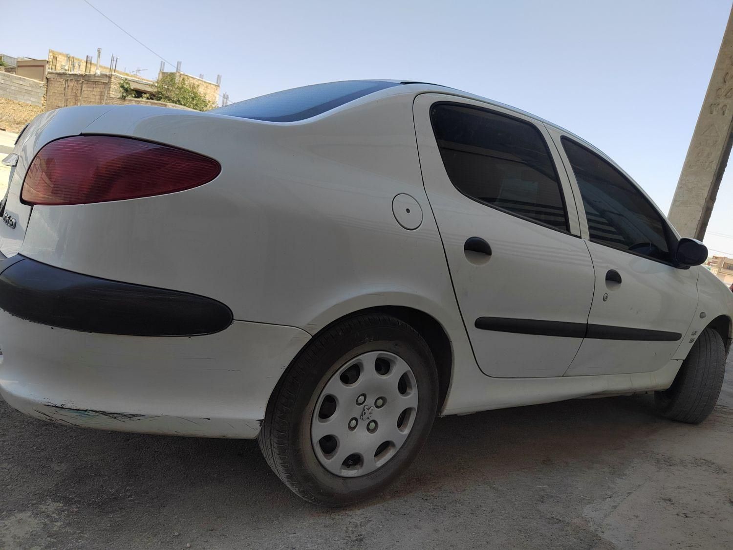 پژو ۲۰۶ صندوق دار v8 - 1390
