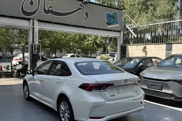 تویوتا کرولا سدان هیبرید - 2023