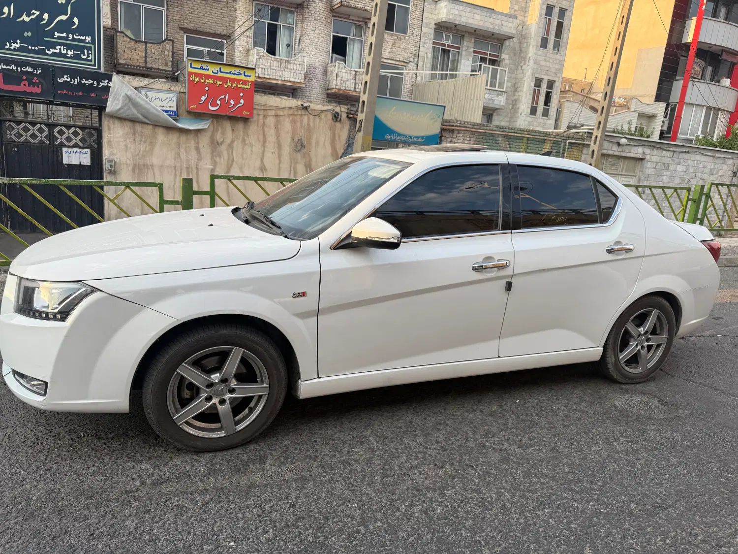 دنا پلاس توربو اتوماتیک - 1402