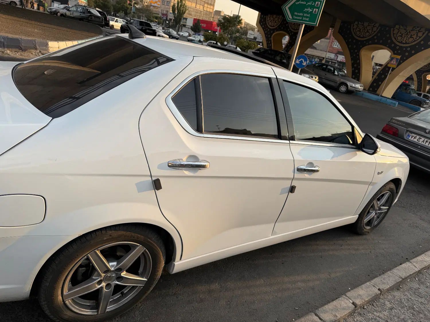 دنا پلاس توربو اتوماتیک - 1402