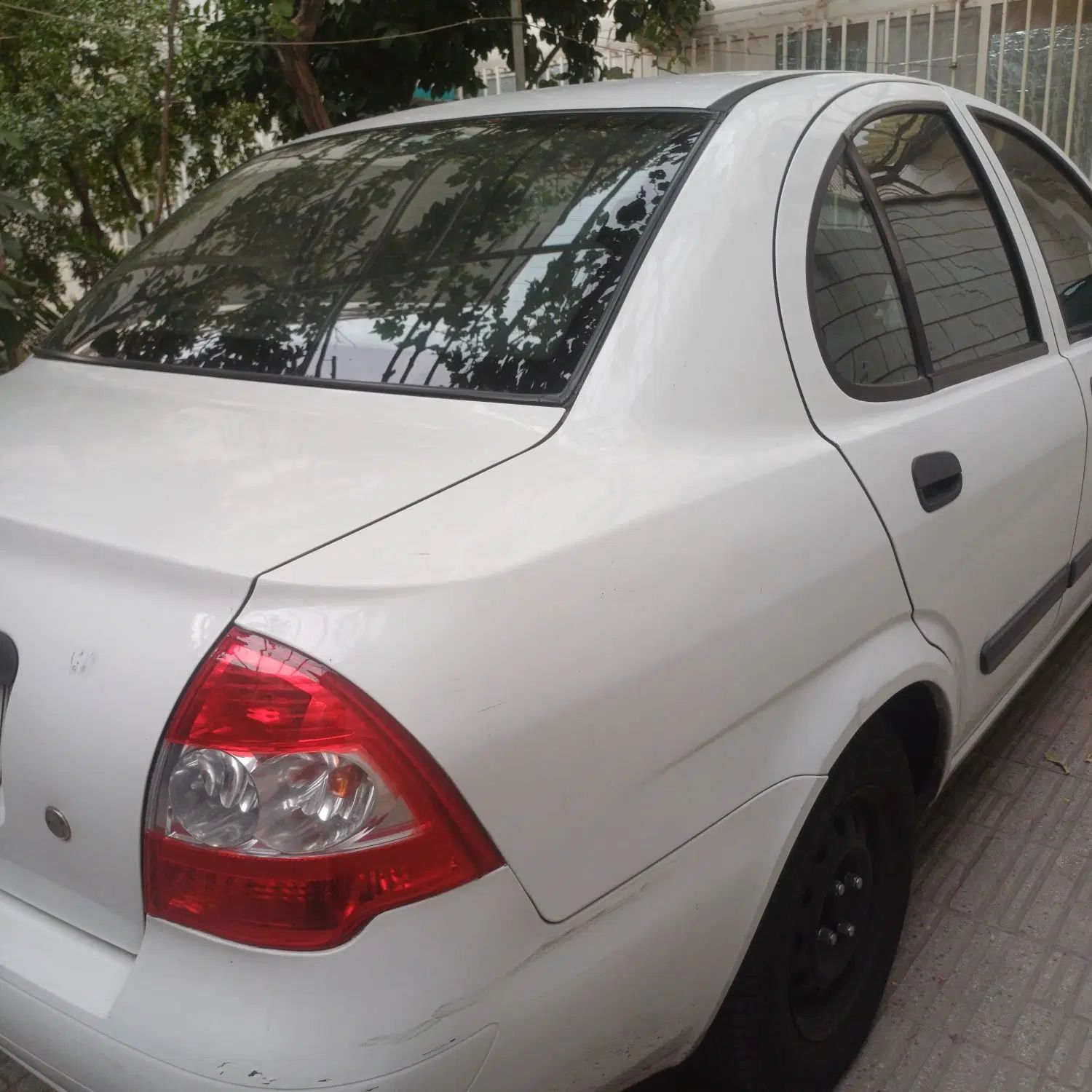 تیبا صندوق دار SX - 1395