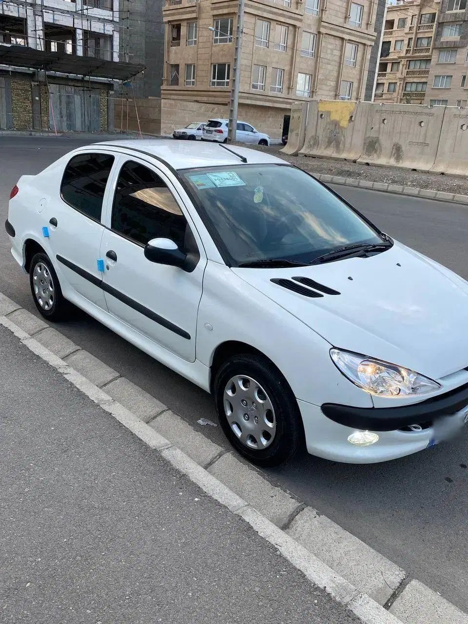 پژو ۲۰۶ صندوق دار v8 - 1394